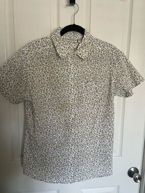 Basic Editions Short-Sleeve Button-Down Shirt - White & Olive Green Leaf Print